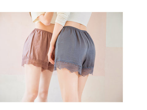 Panteazy's Womenswear shorts with lace details