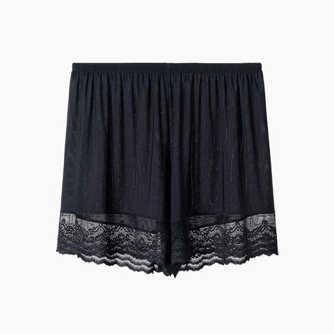 Panteazy's Womenswear shorts with lace details